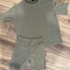 SHEIN Olive Ribbed Knit Set